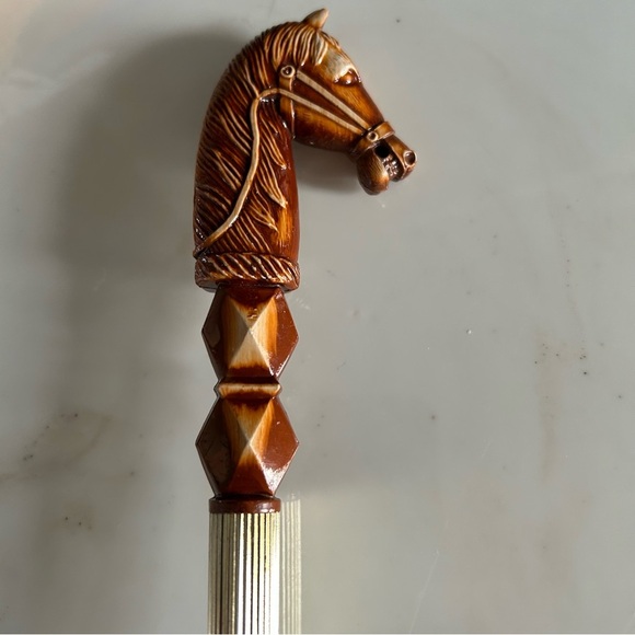 Vintage Horse Head Wooden Handle Brush - Picture 6 of 6